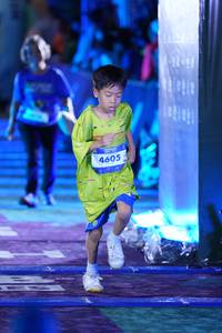 BIB: 4605
                            <button type="button" onclick="openModal(26221086)" class="btn btn-primary btn-sm float-right btn-popup" data-toggle="modal" data-target=".modal-high-quality">
                        <i class="fas fa-shopping-cart"></i> Add to Cart
                    </button>
                                            <button type="button" onclick="isThisMe(26221086, true)" class="btn btn-success btn-sm float-right btn-popup btn-isme hidden" data-toggle="tooltip" data-placement="bottom" title="นี่คือรูปของคุณใช่ไหม คลิกที่นี่เพื่อเอาเข้าอัลบั้ม">
                        <i class="fas fa-plus"></i> Add to album
                    </button>
                    <button type="button" onclick="isThisMe(26221086, false)" class="btn btn-warning btn-sm float-right btn-popup btn-isnotme hidden">
                        <i class="fas fa-ban"></i> Remove from album
                    </button>